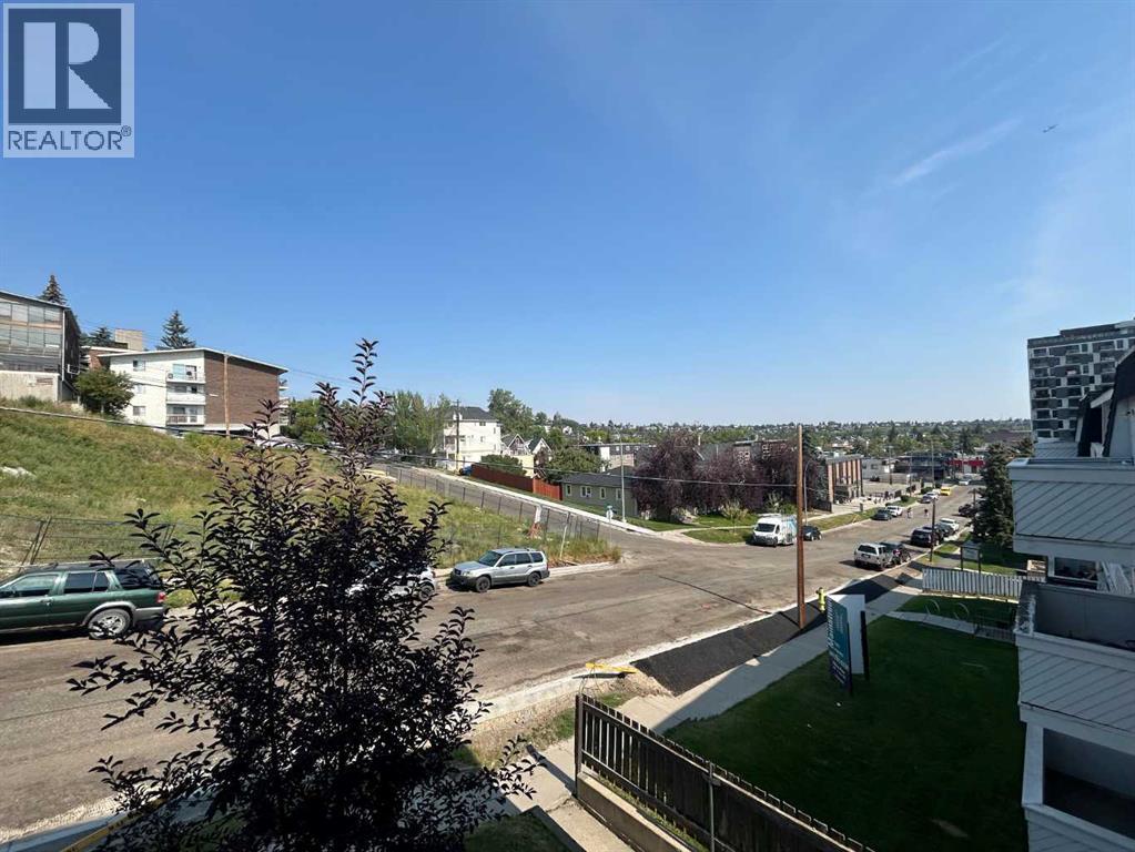 Single Family House for Sale in    Avenue NE Crescent Heights Calgary 