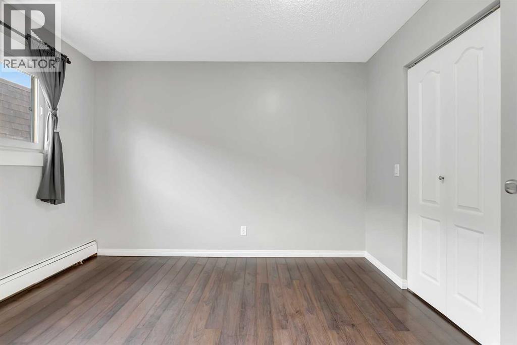 Single Family House for Sale in    Avenue NE Crescent Heights Calgary 