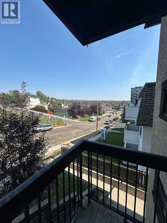 Single Family House for Sale in    Avenue NE Crescent Heights Calgary 