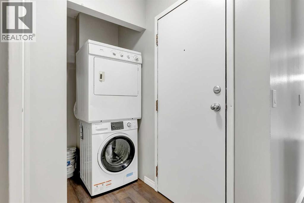 Single Family House for Sale in    Avenue NE Crescent Heights Calgary 