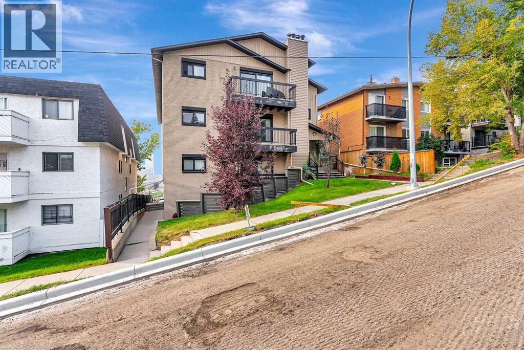 Single Family House for Sale in    Avenue NE Crescent Heights Calgary 