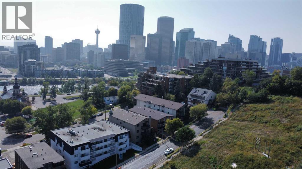 Single Family House for Sale in    Avenue NE Crescent Heights Calgary 