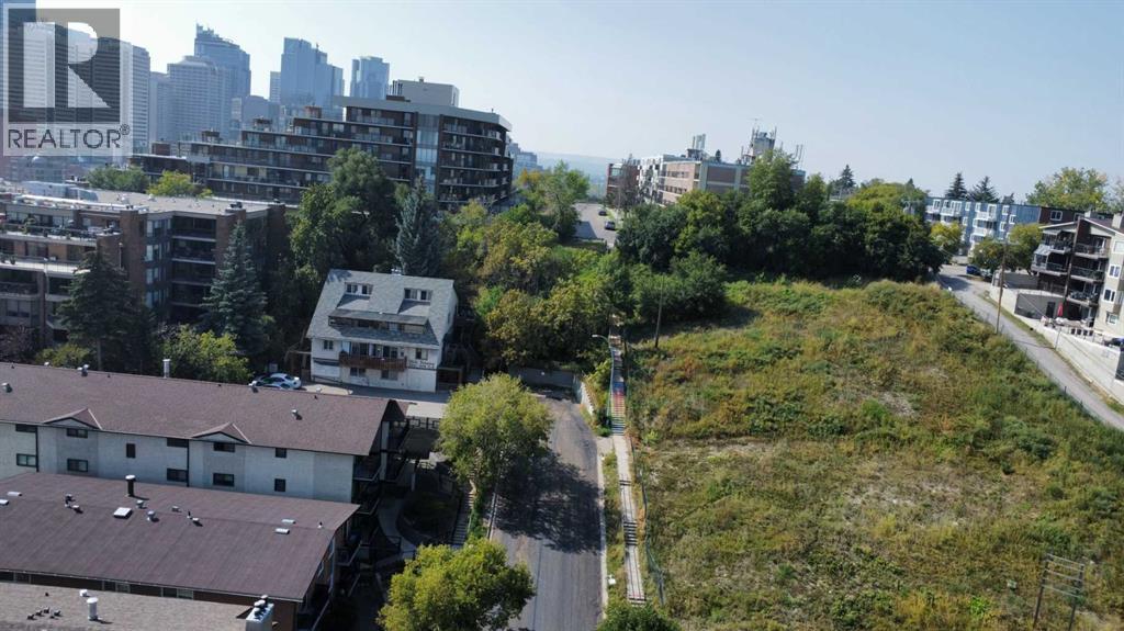 Single Family House for Sale in    Avenue NE Crescent Heights Calgary 