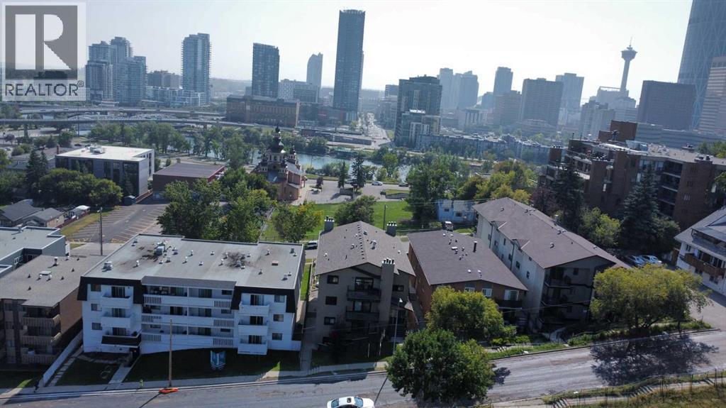 Single Family House for Sale in    Avenue NE Crescent Heights Calgary 