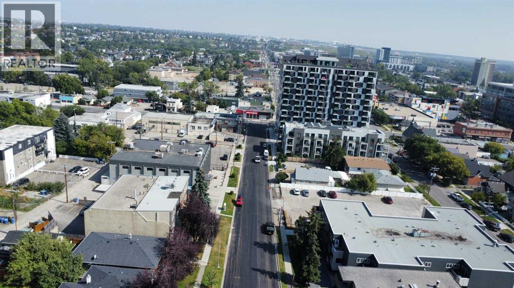 Single Family House for Sale in    Avenue NE Crescent Heights Calgary 