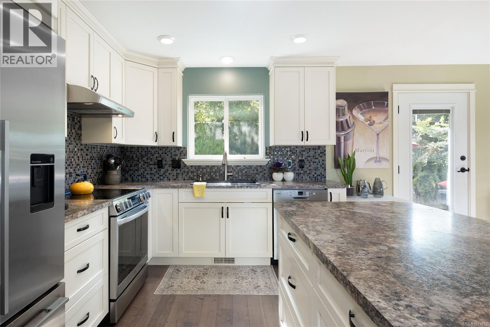 2065 Morello Pl, Courtenay