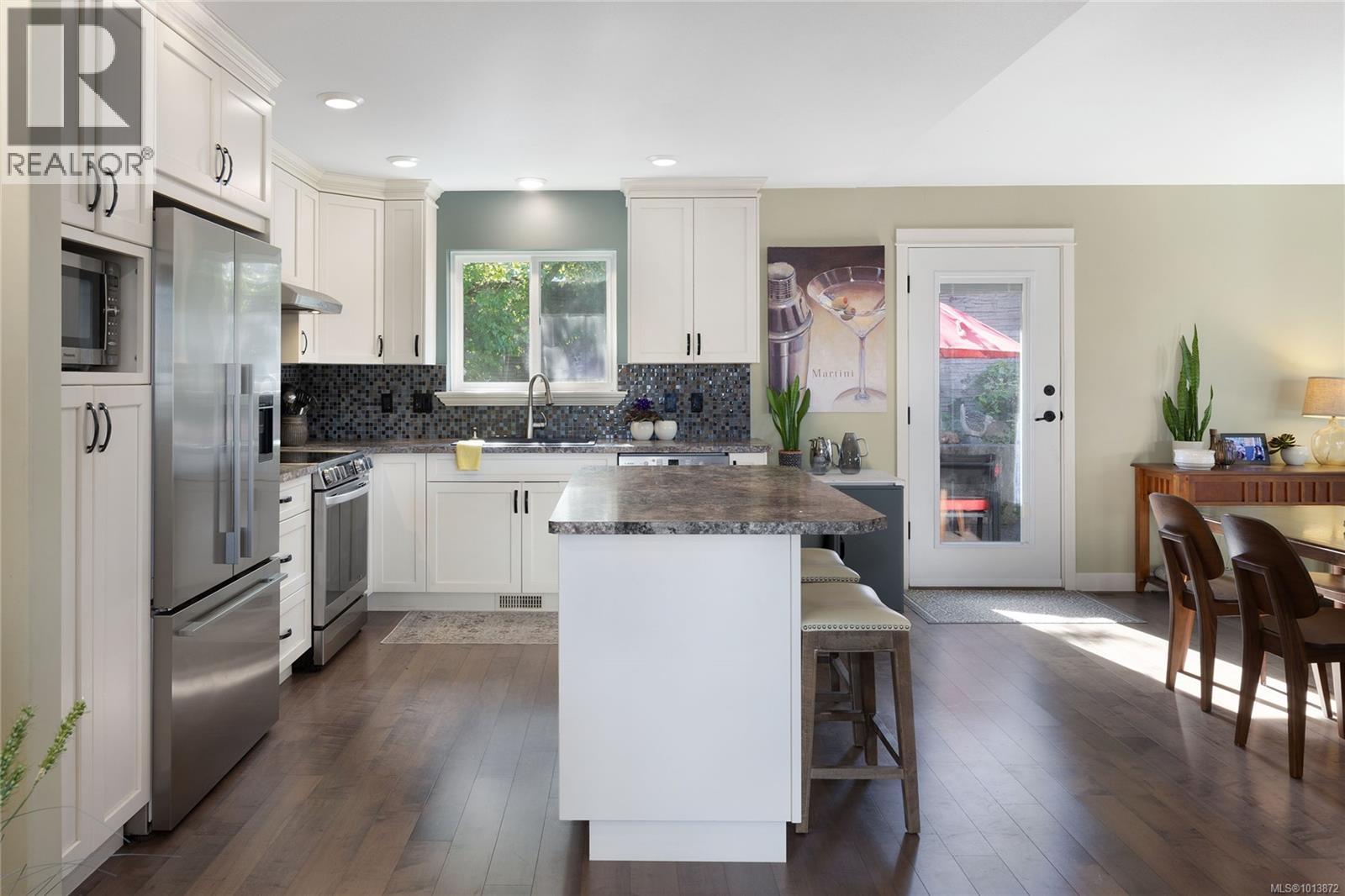 2065 Morello Pl, Courtenay