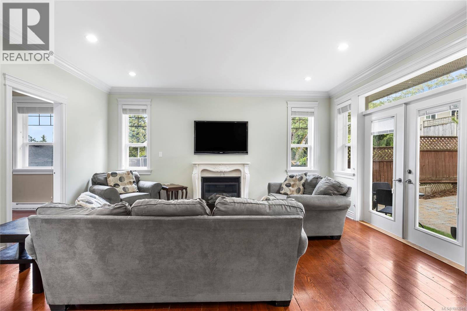  3927 Druce Lane, Saanich