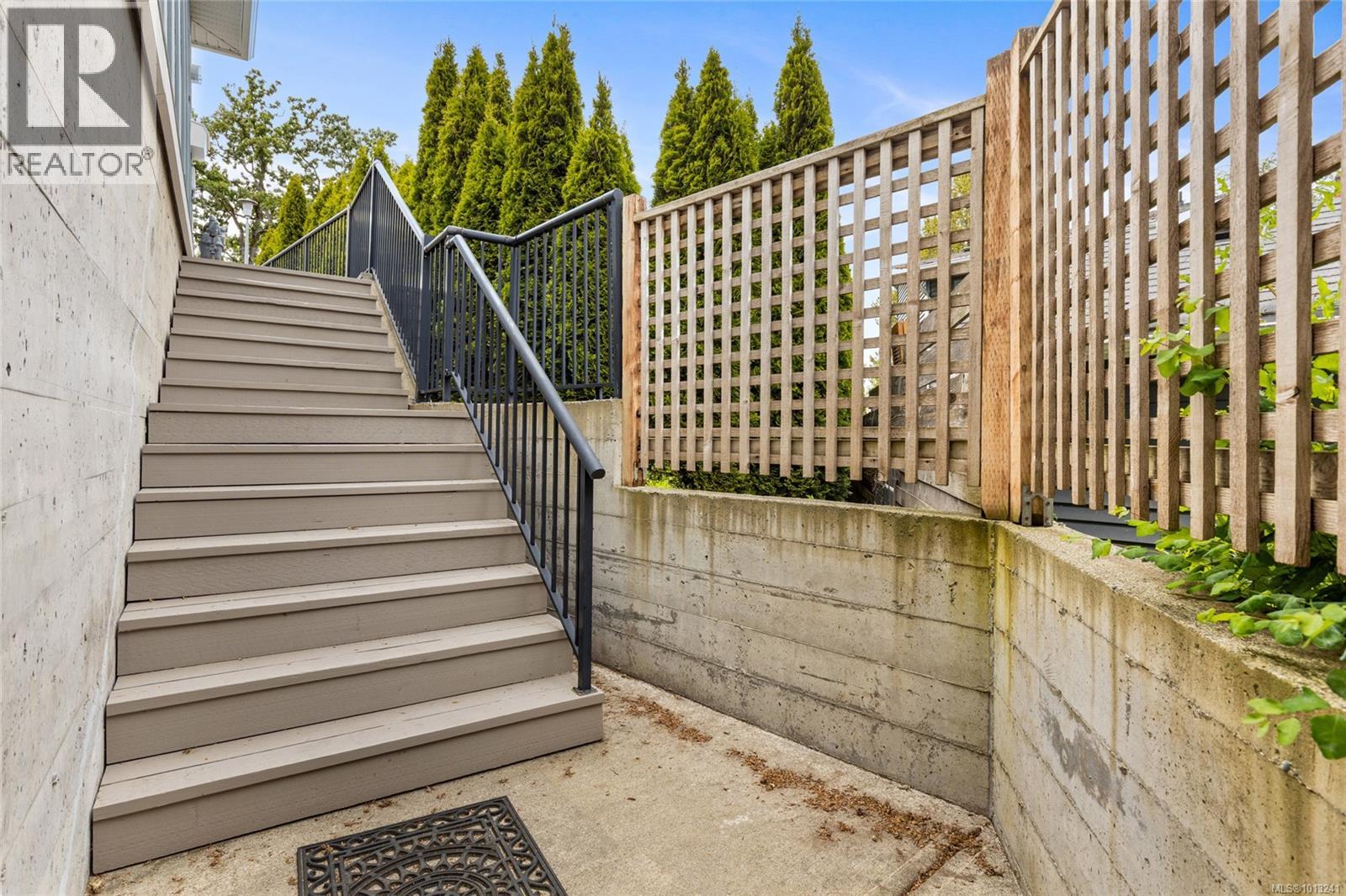  3927 Druce Lane, Saanich