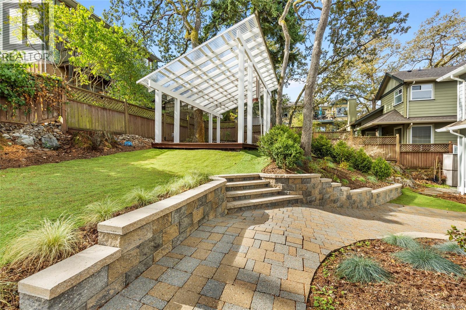  3927 Druce Lane, Saanich