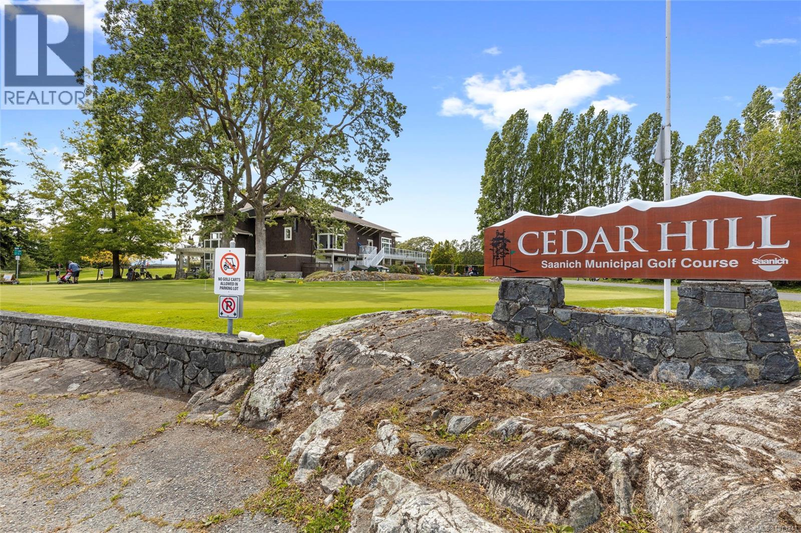  3927 Druce Lane, Saanich
