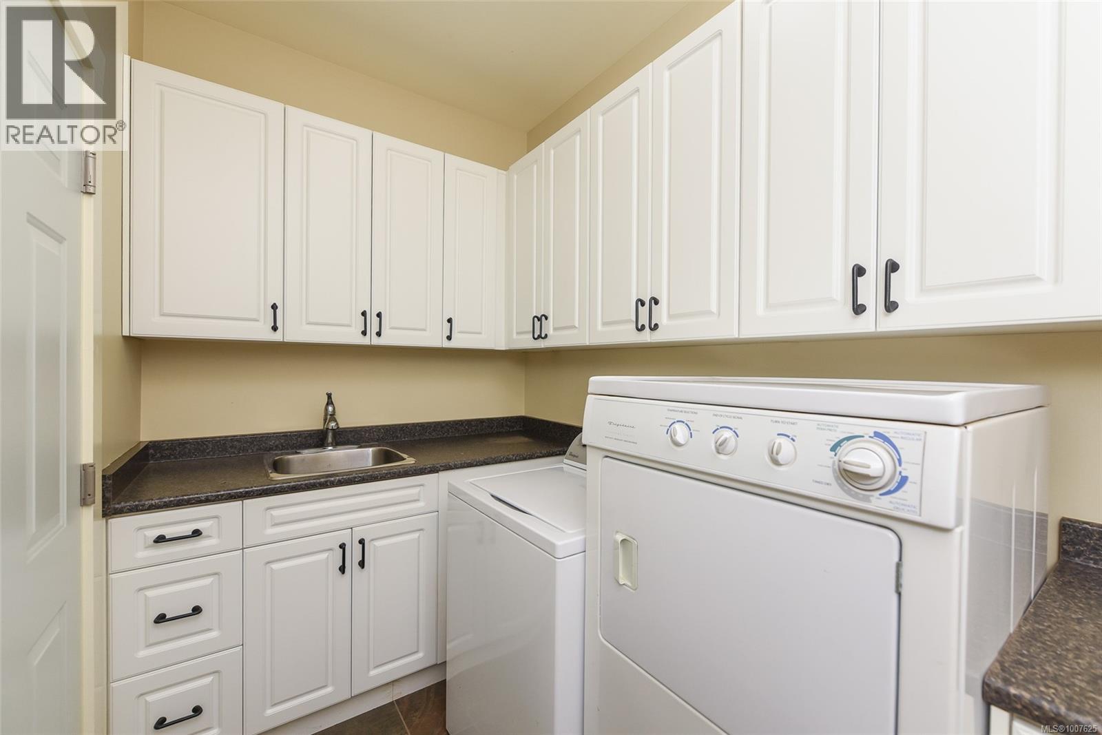 3476/3470 Heather Rd, Black Creek