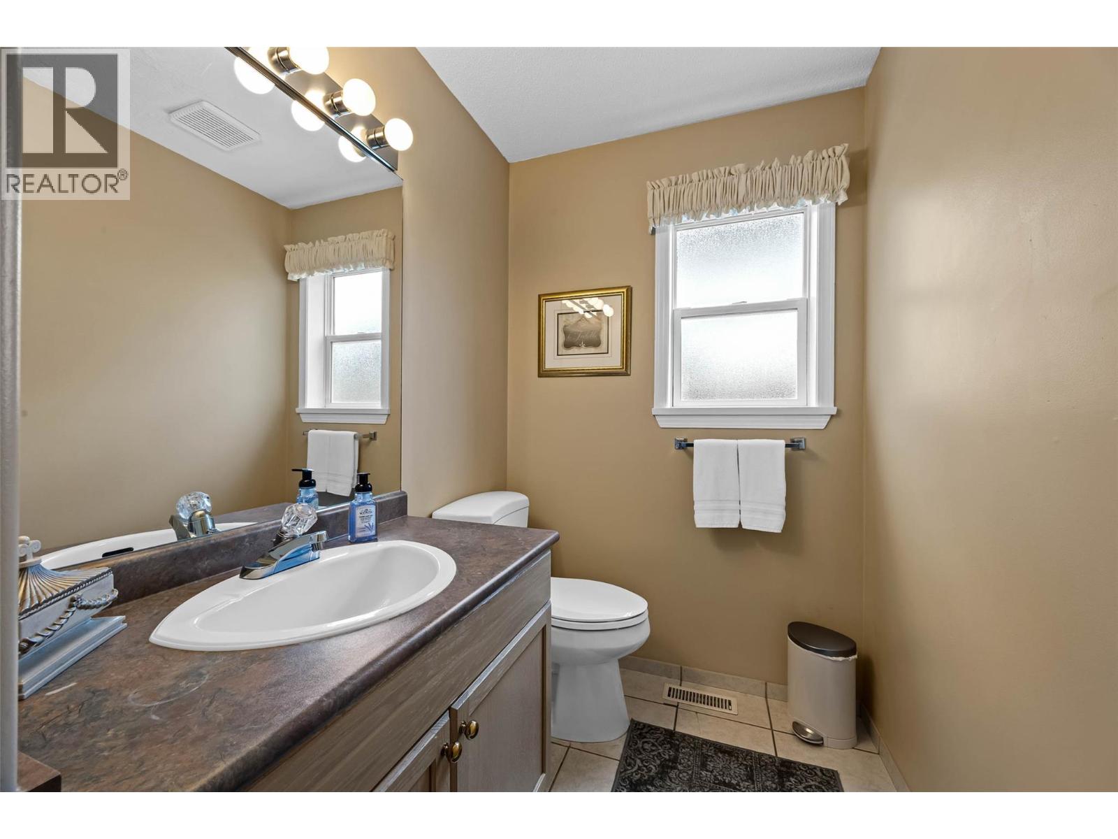 1927 Fir Place, Kamloops