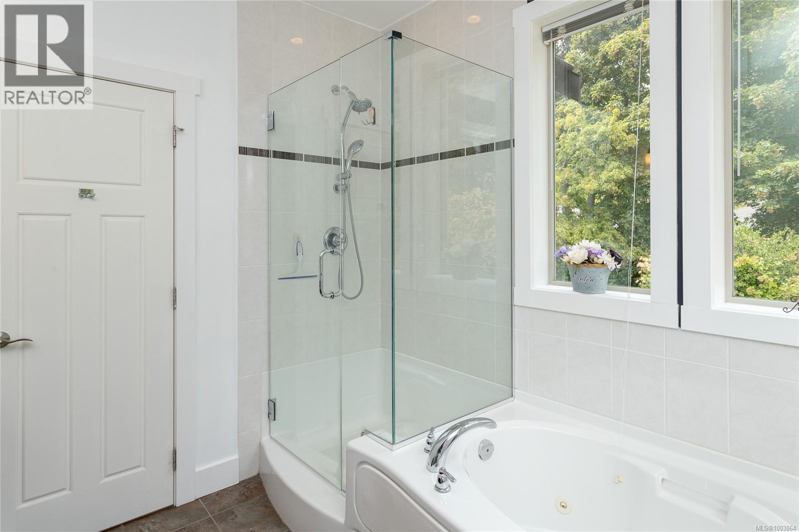  5360 Basinview Heights, Sooke