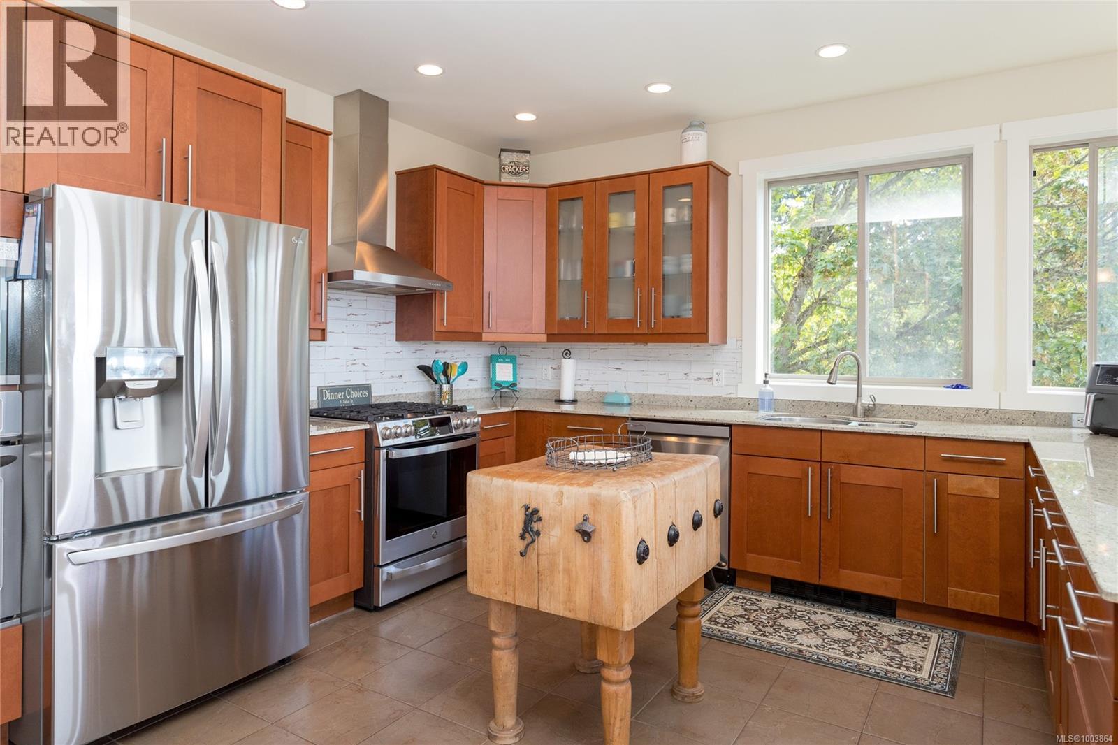  5360 Basinview Heights, Sooke