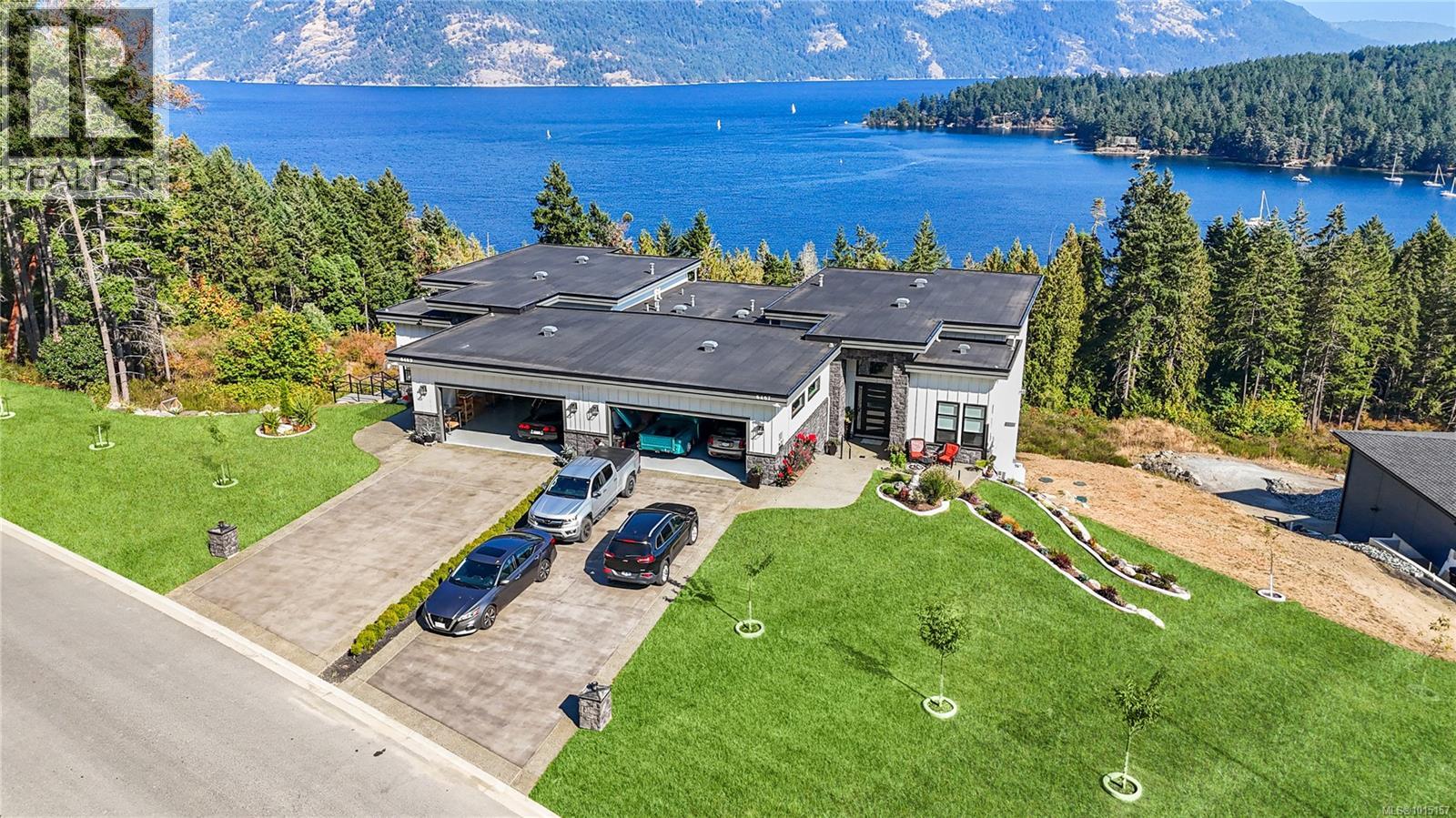 6469 Marine Cres, Duncan