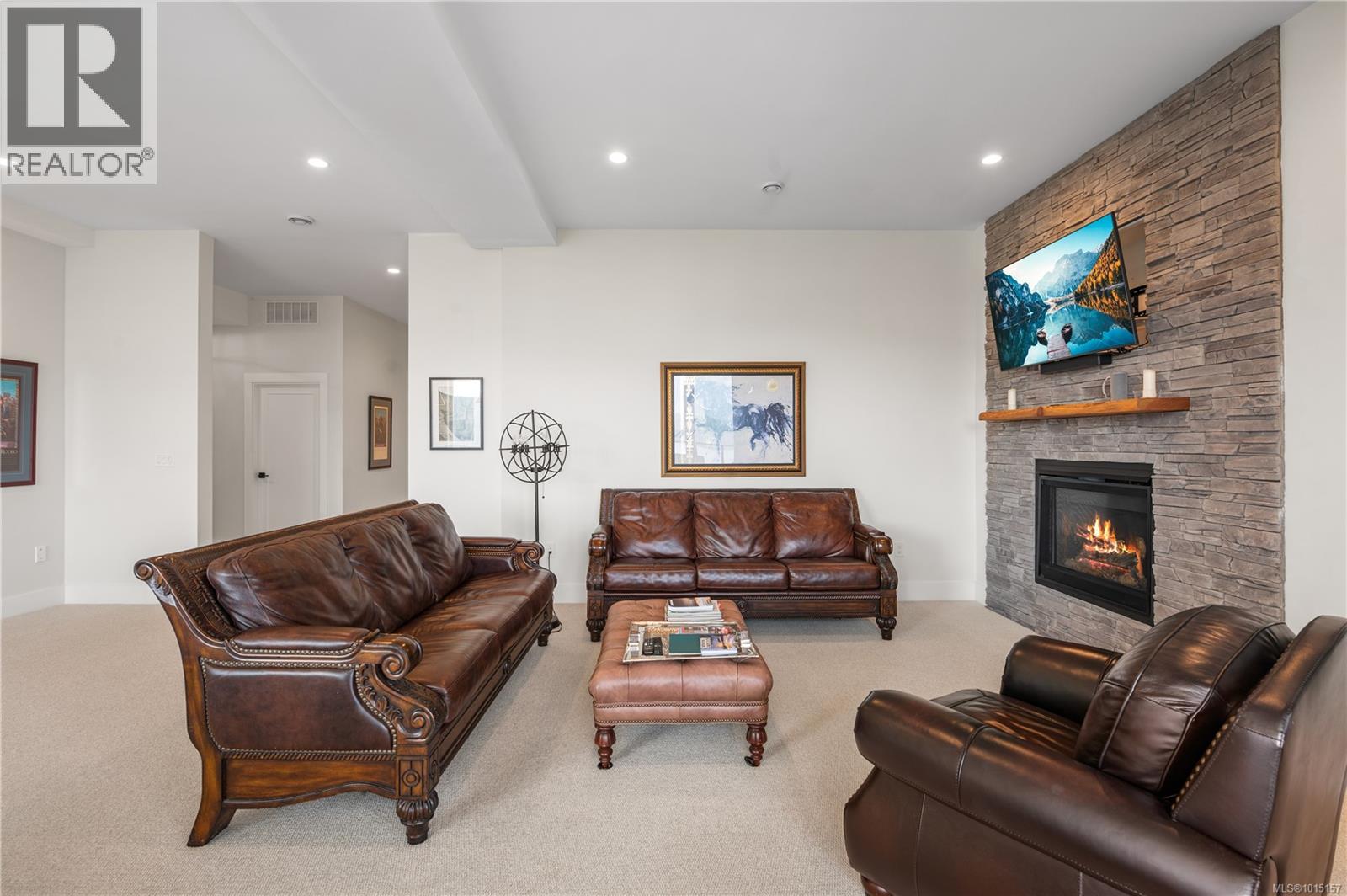 6469 Marine Cres, Duncan