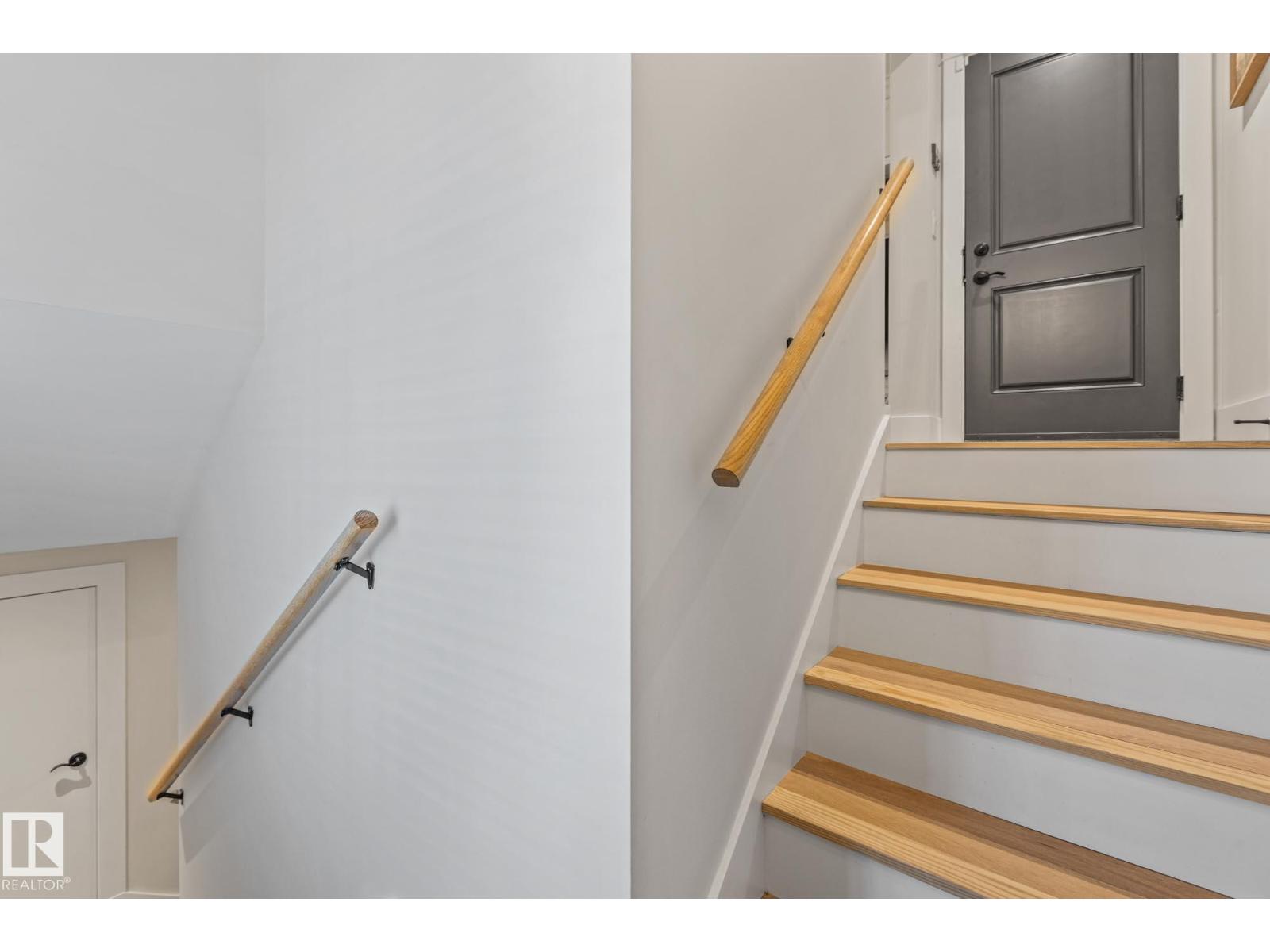 1020 GENESIS LAKE BV, Stony Plain