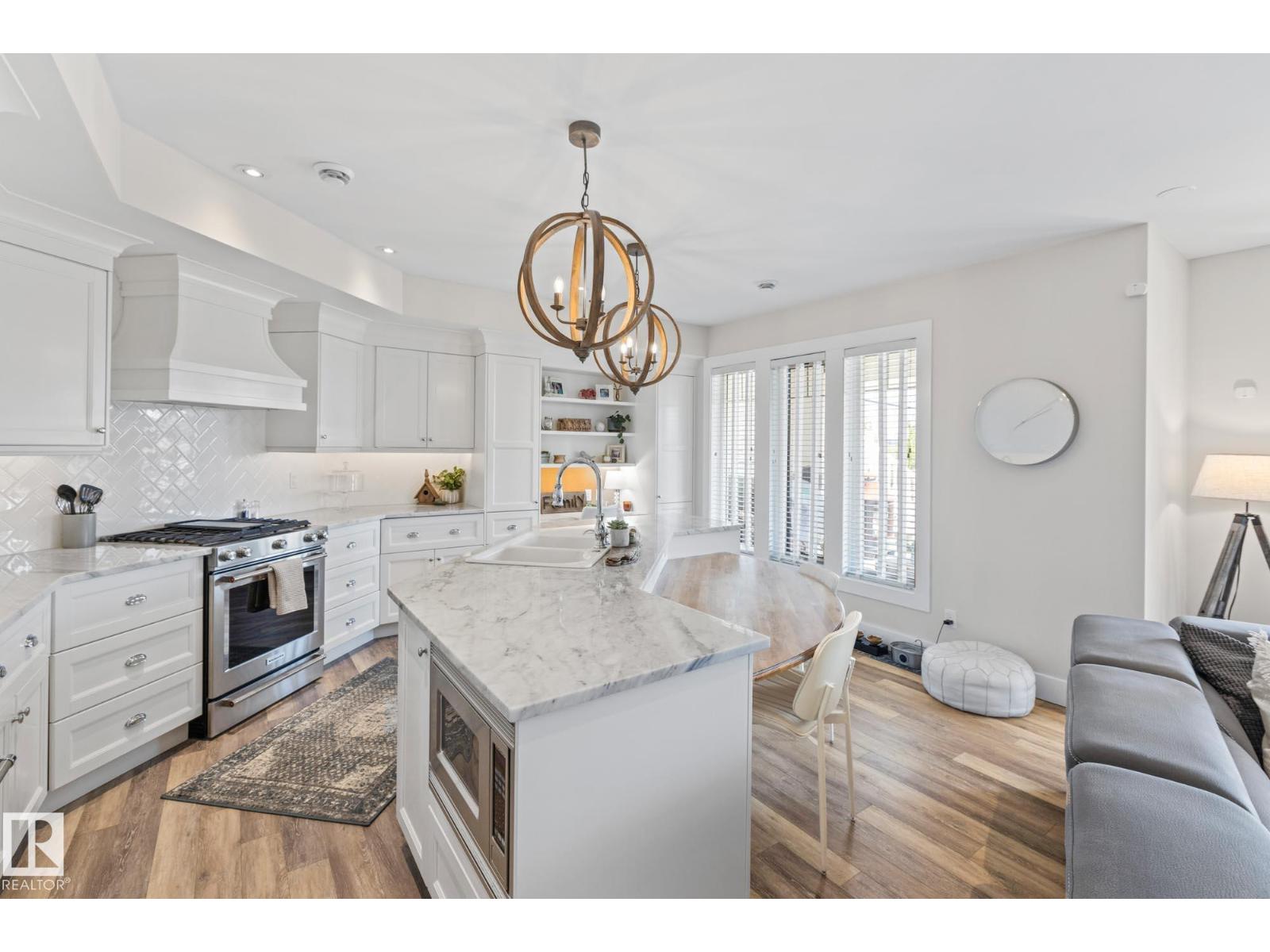 1020 GENESIS LAKE BV, Stony Plain