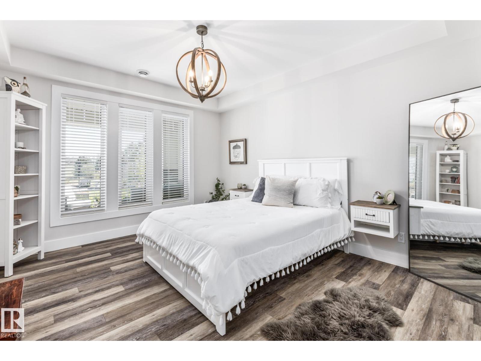 1020 GENESIS LAKE BV, Stony Plain