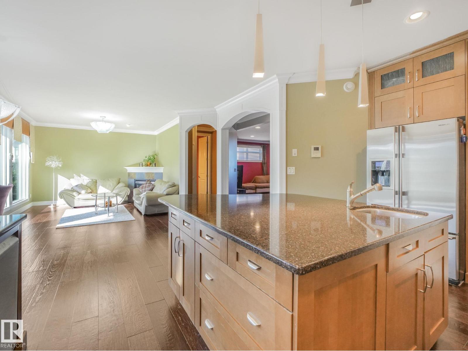 2408 MARTELL CR NW, Edmonton