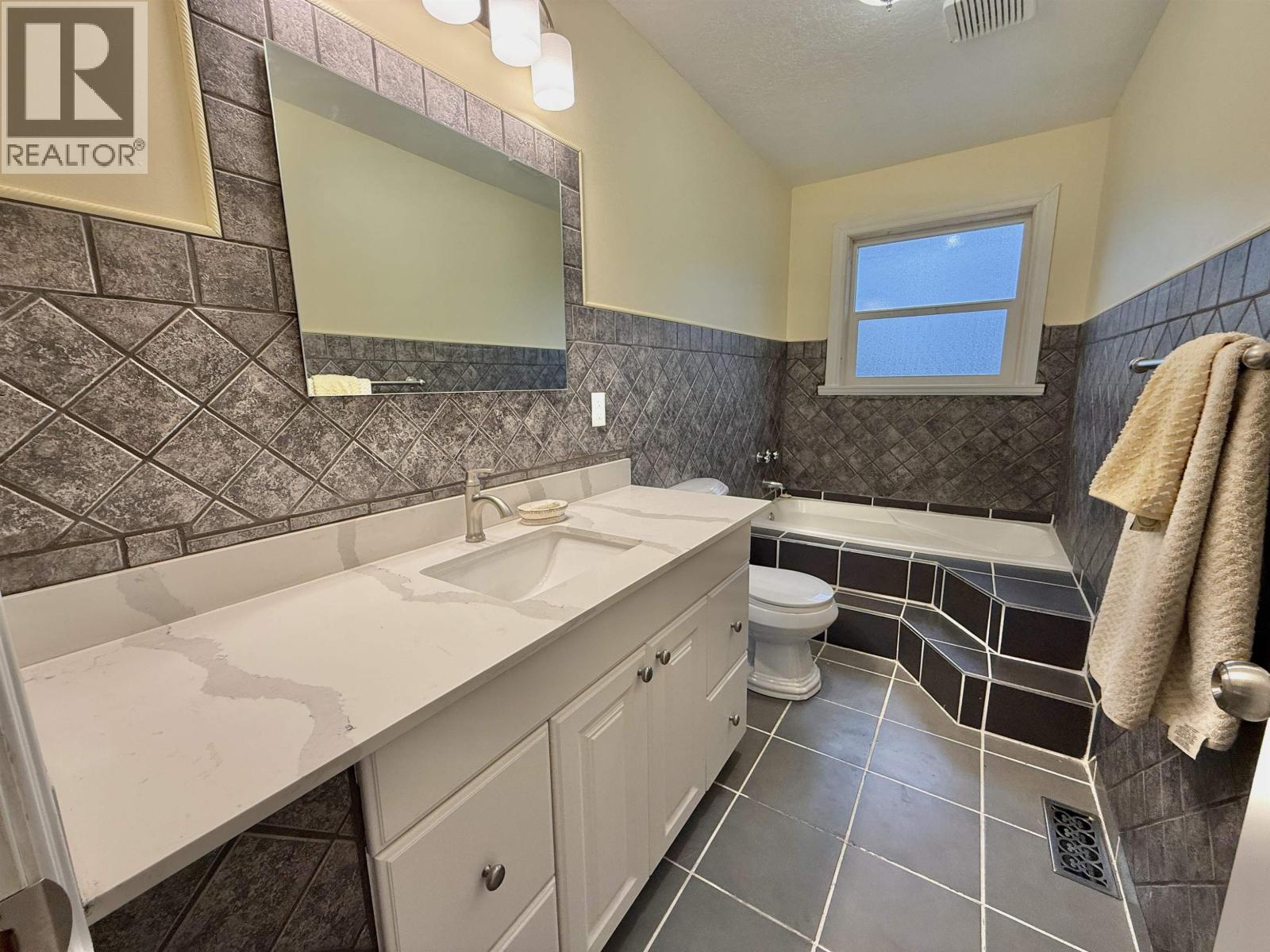 2644 FAYETTE ROAD, Quesnel