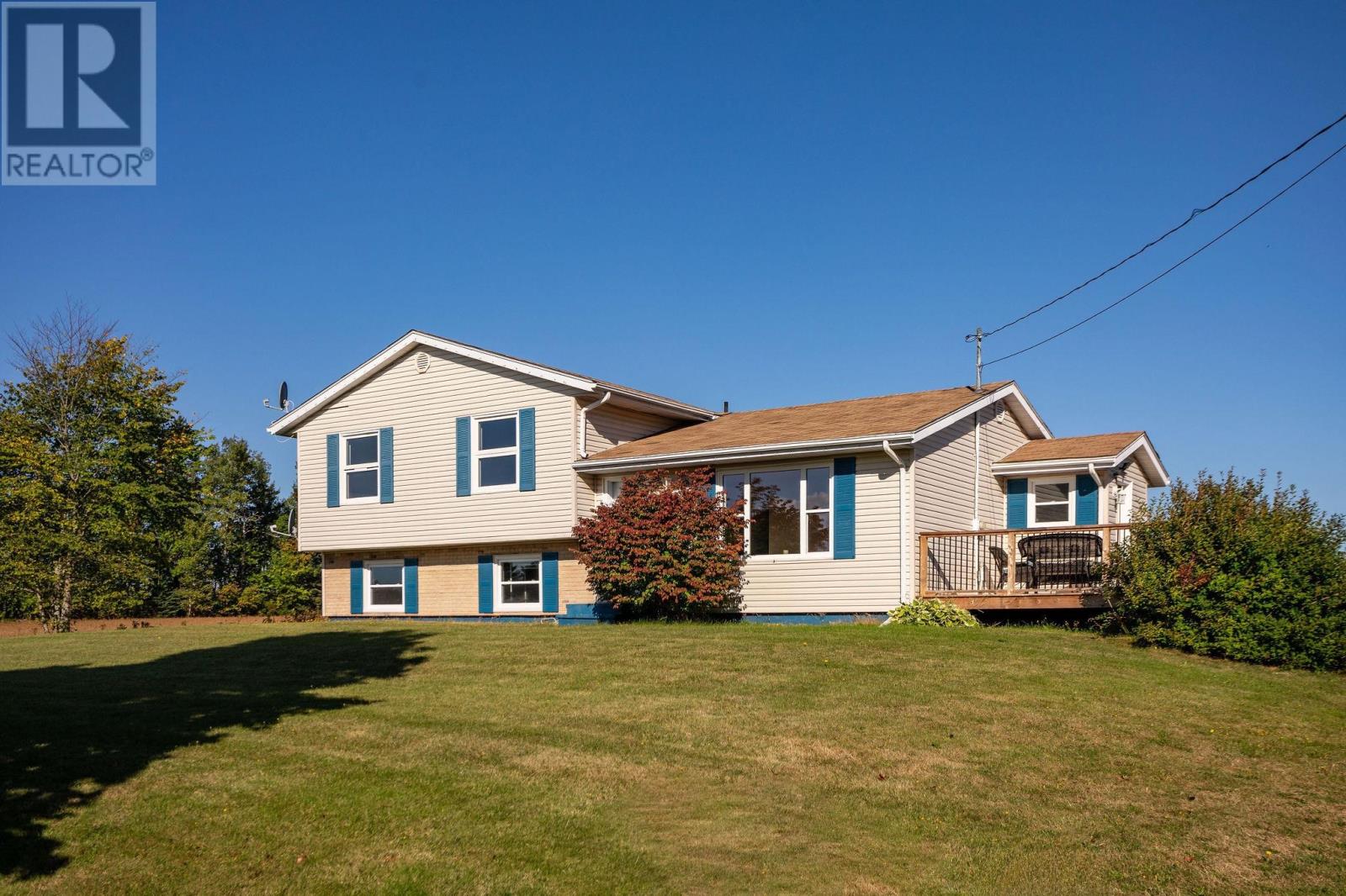 616 Valleyfield Road - 1