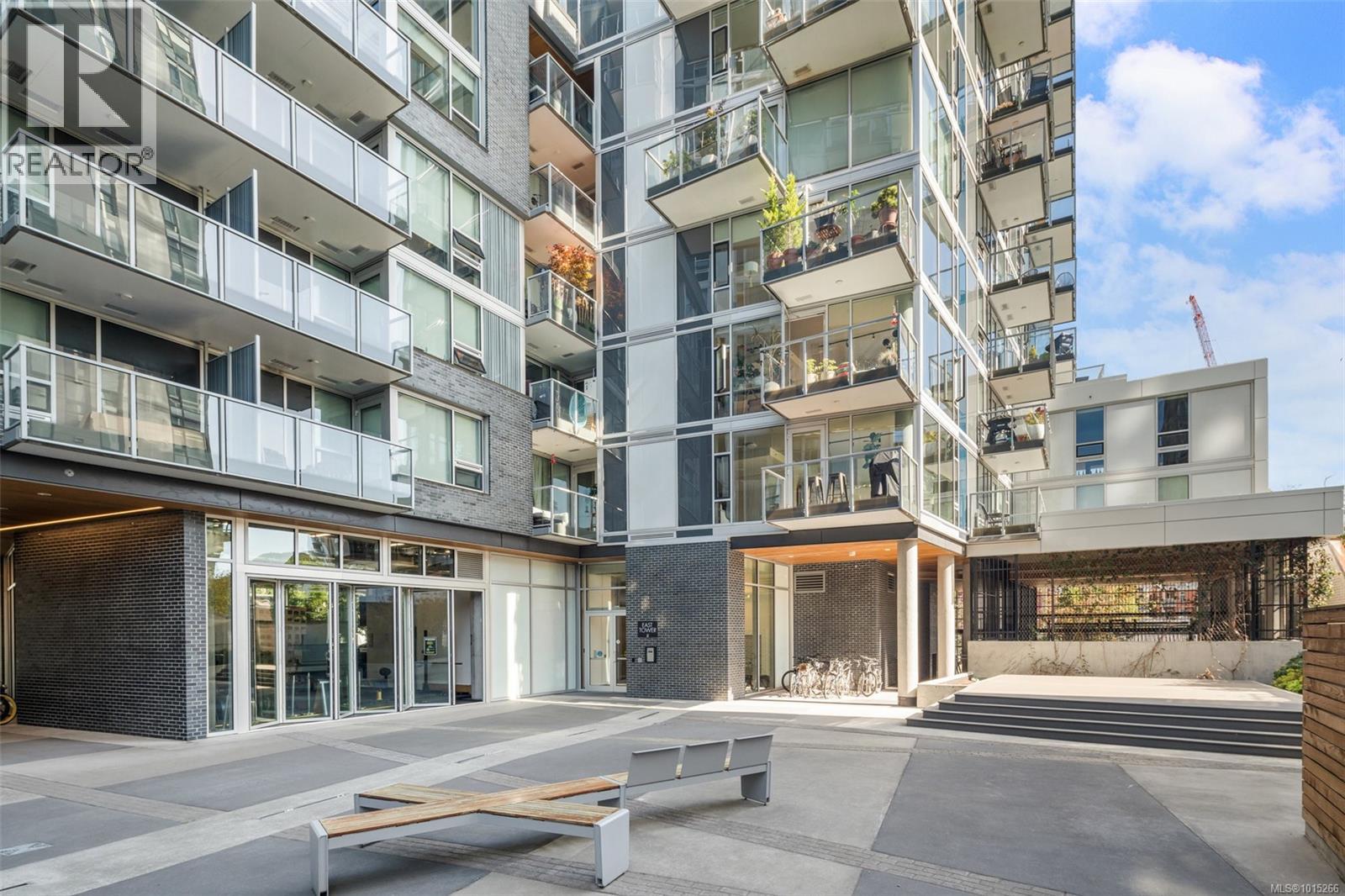 1406 989 Johnson St, Victoria