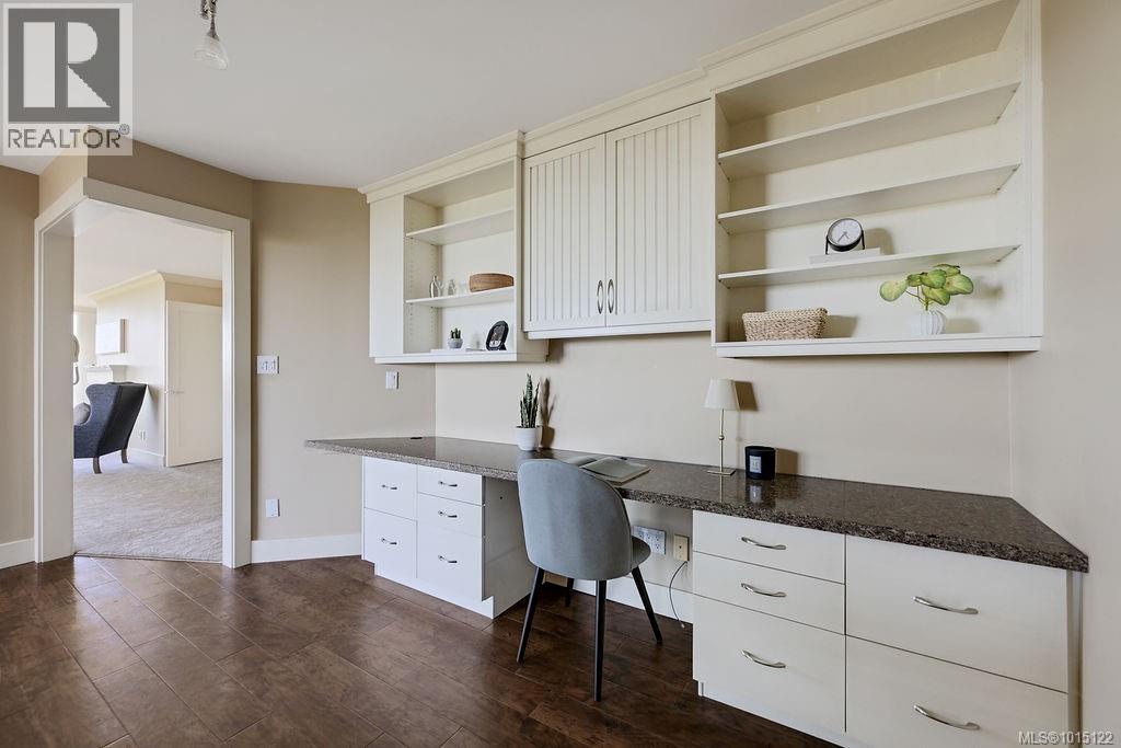405 1033 Belmont Avenue, Victoria