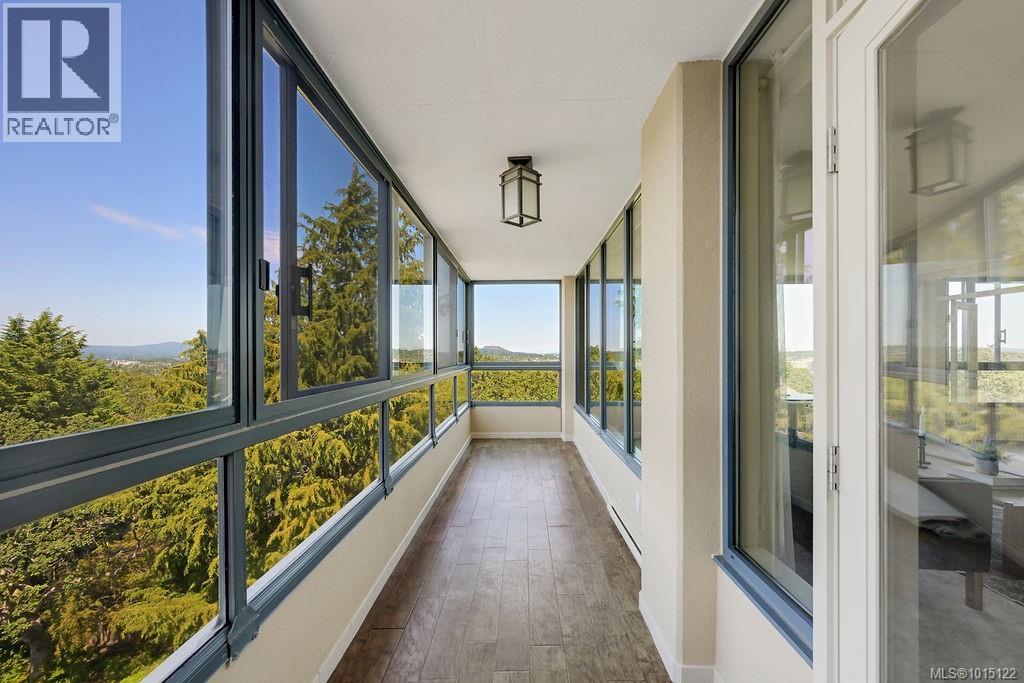405 1033 Belmont Avenue, Victoria