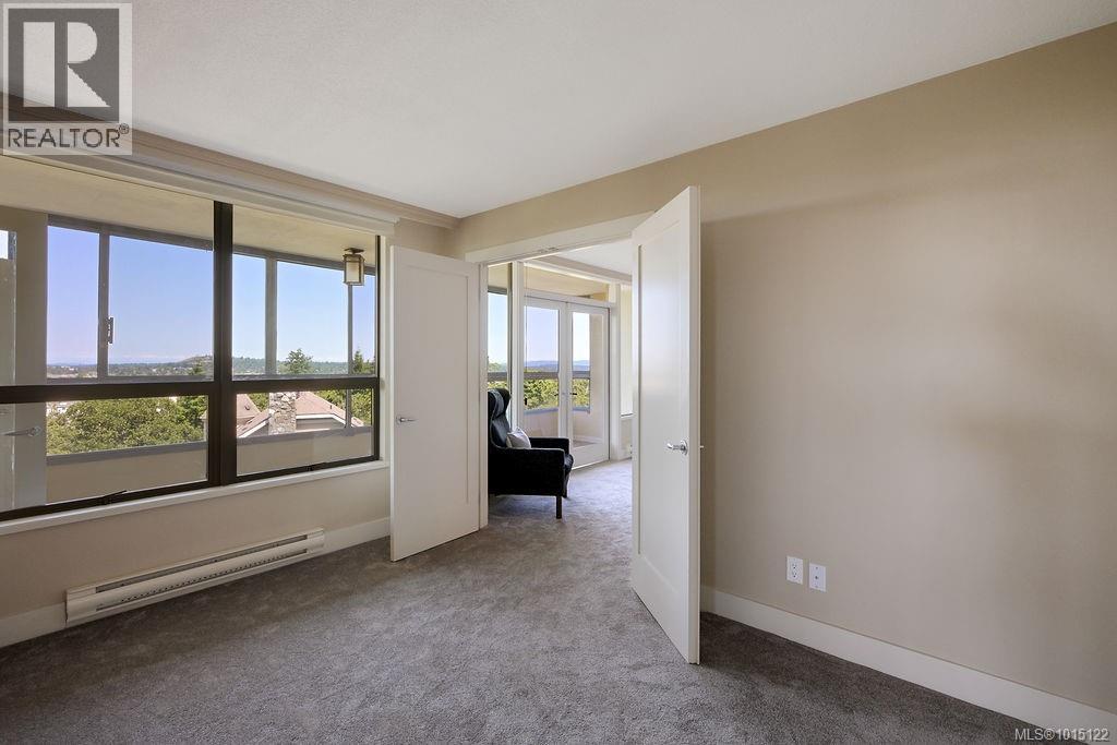 405 1033 Belmont Avenue, Victoria
