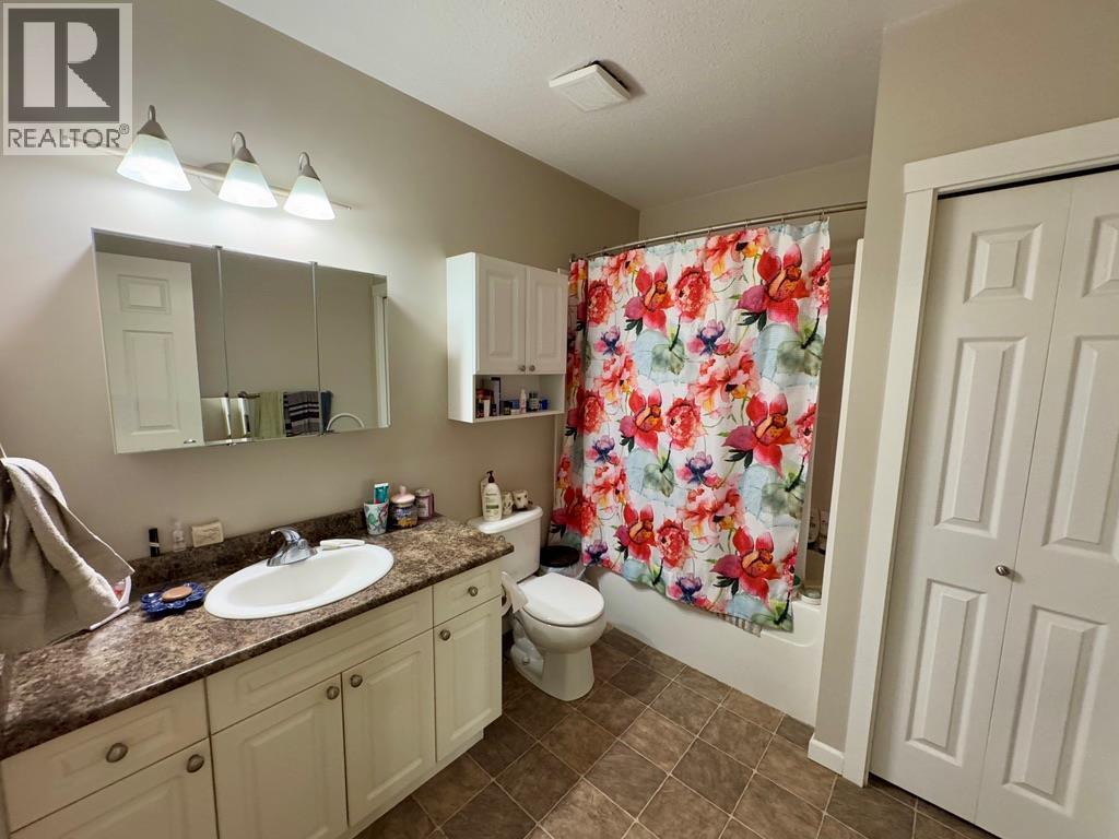 1323/1325 101 Avenue, Dawson Creek