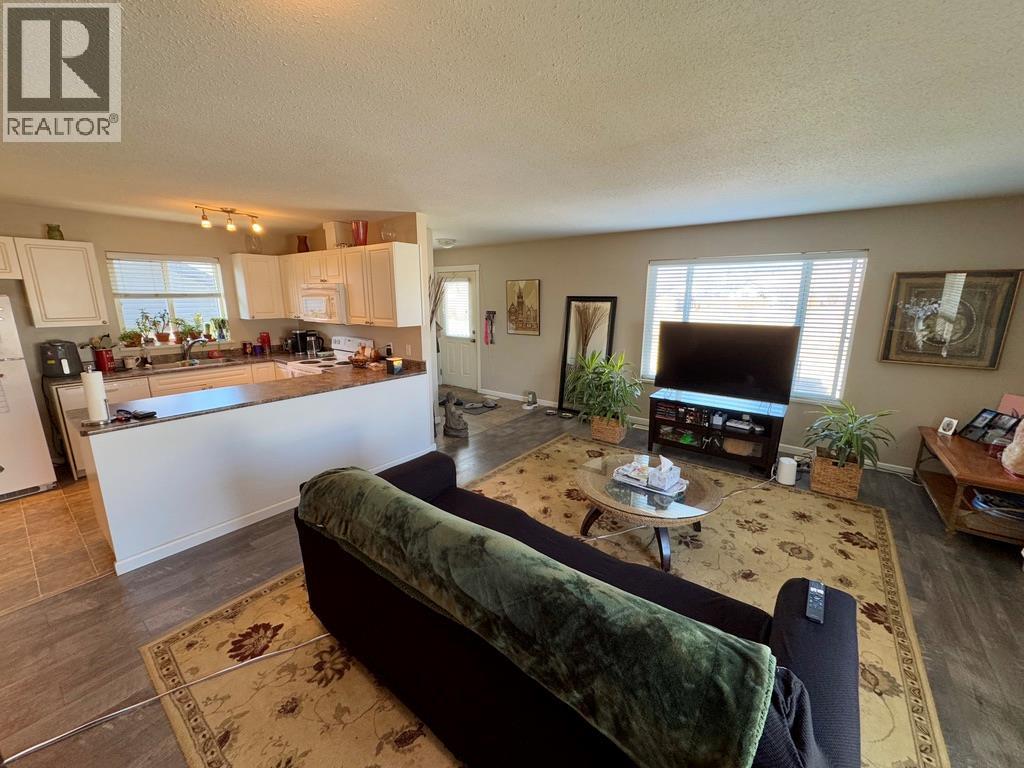 1323/1325 101 Avenue, Dawson Creek