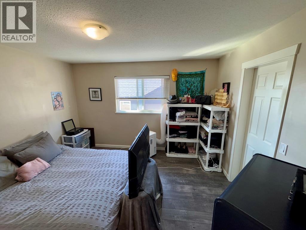 1323/1325 101 Avenue, Dawson Creek