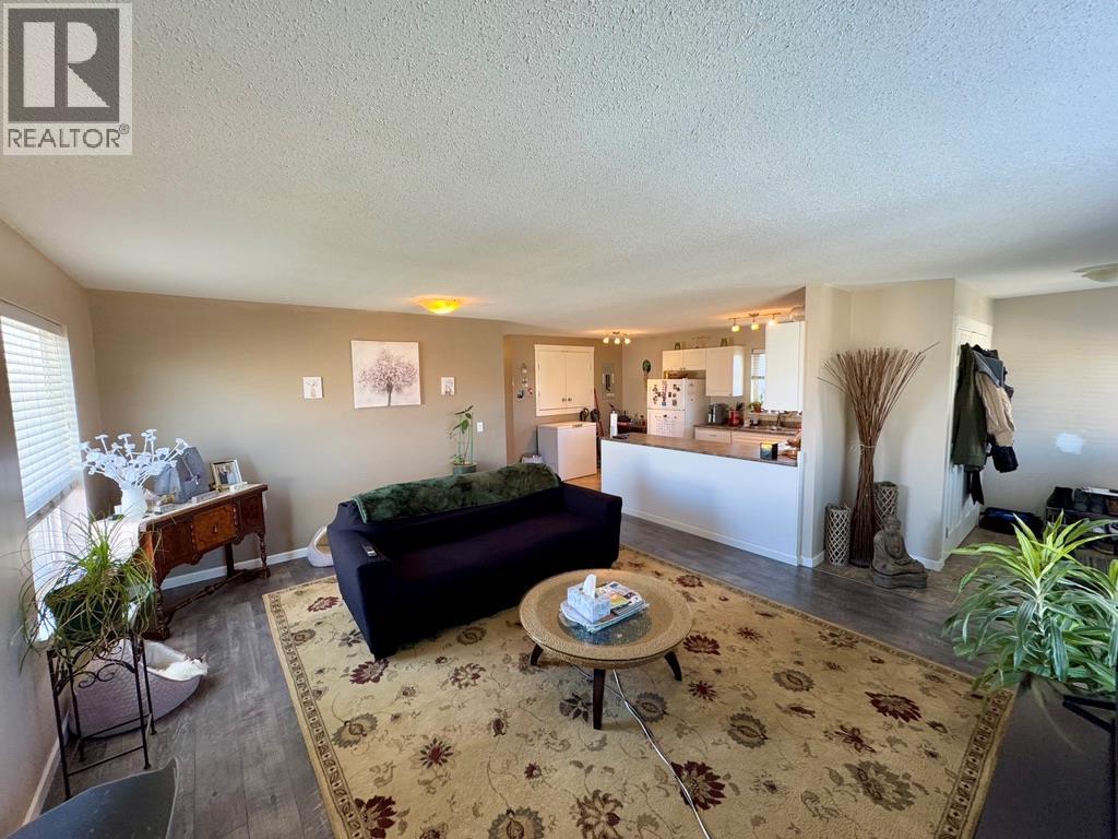 1323/1325 101 Avenue, Dawson Creek