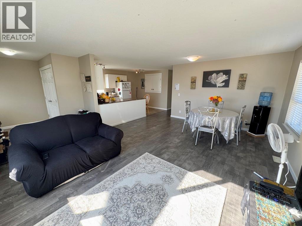 1323/1325 101 Avenue, Dawson Creek