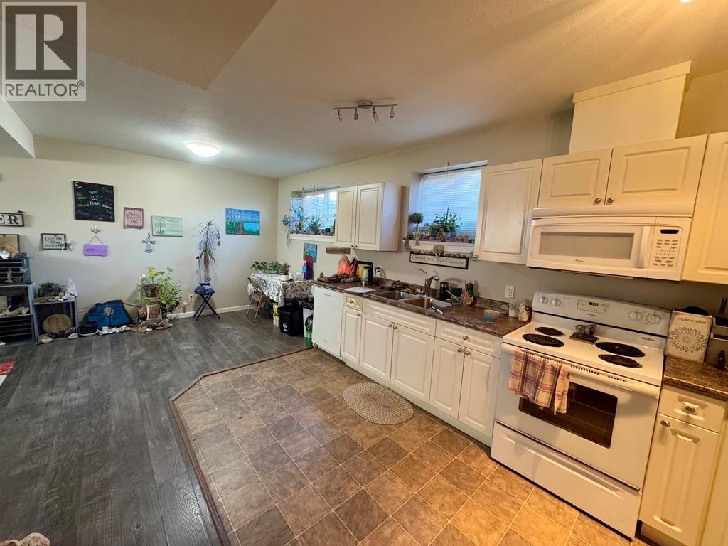 1323/1325 101 Avenue, Dawson Creek