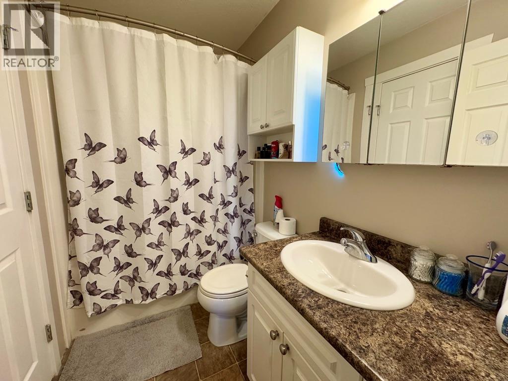 1323/1325 101 Avenue, Dawson Creek