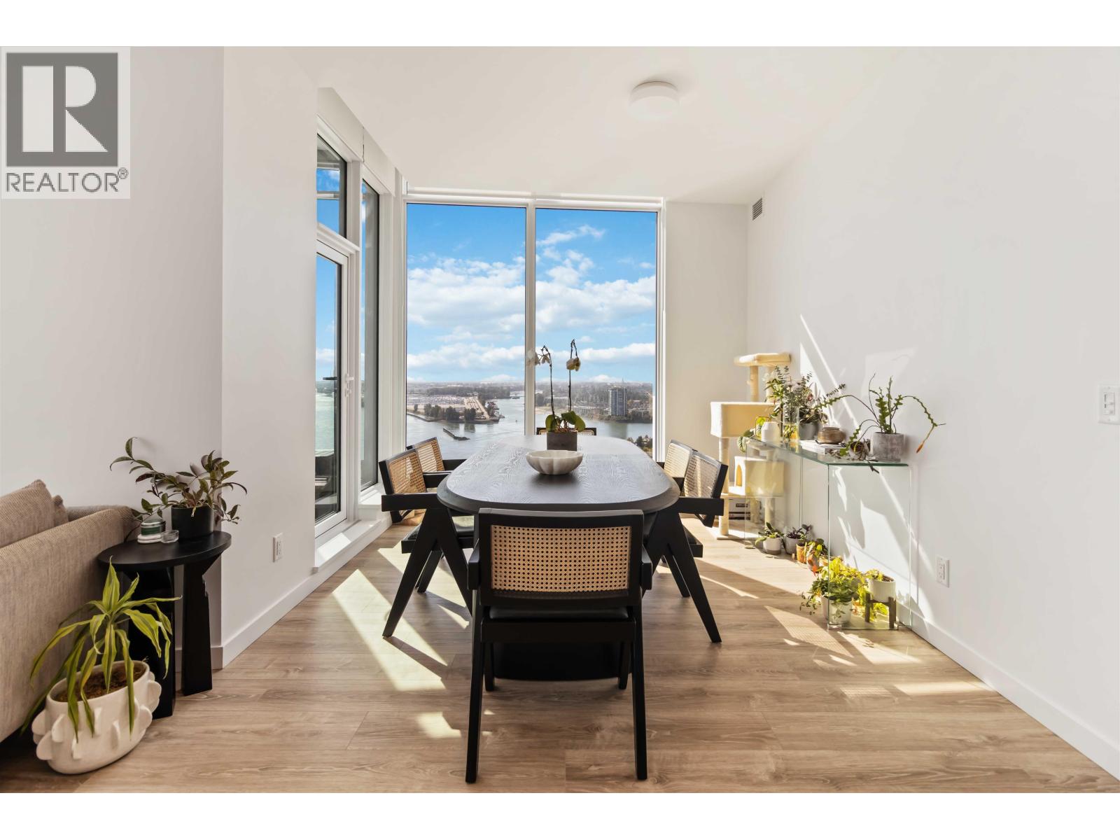 2508 680 QUAYSIDE DRIVE, New Westminster