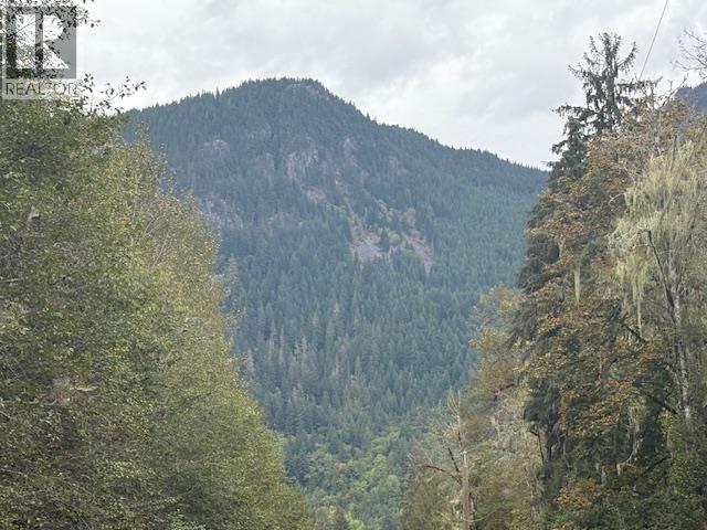 DL990 NW MAGEE ROAD, Squamish