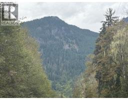 Dl990 Nw Magee Road, Squamish, BC V0N3G0 Photo 6
