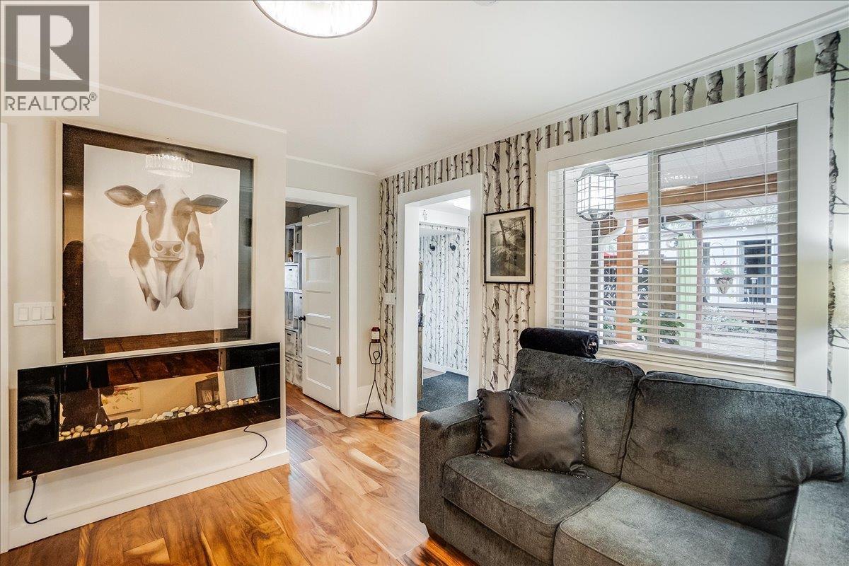 620 10th Avenue, Castlegar
