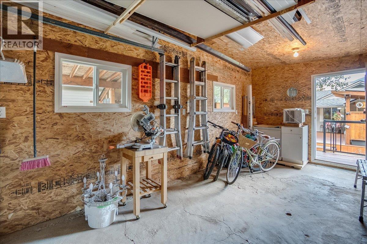 620 10th Avenue, Castlegar