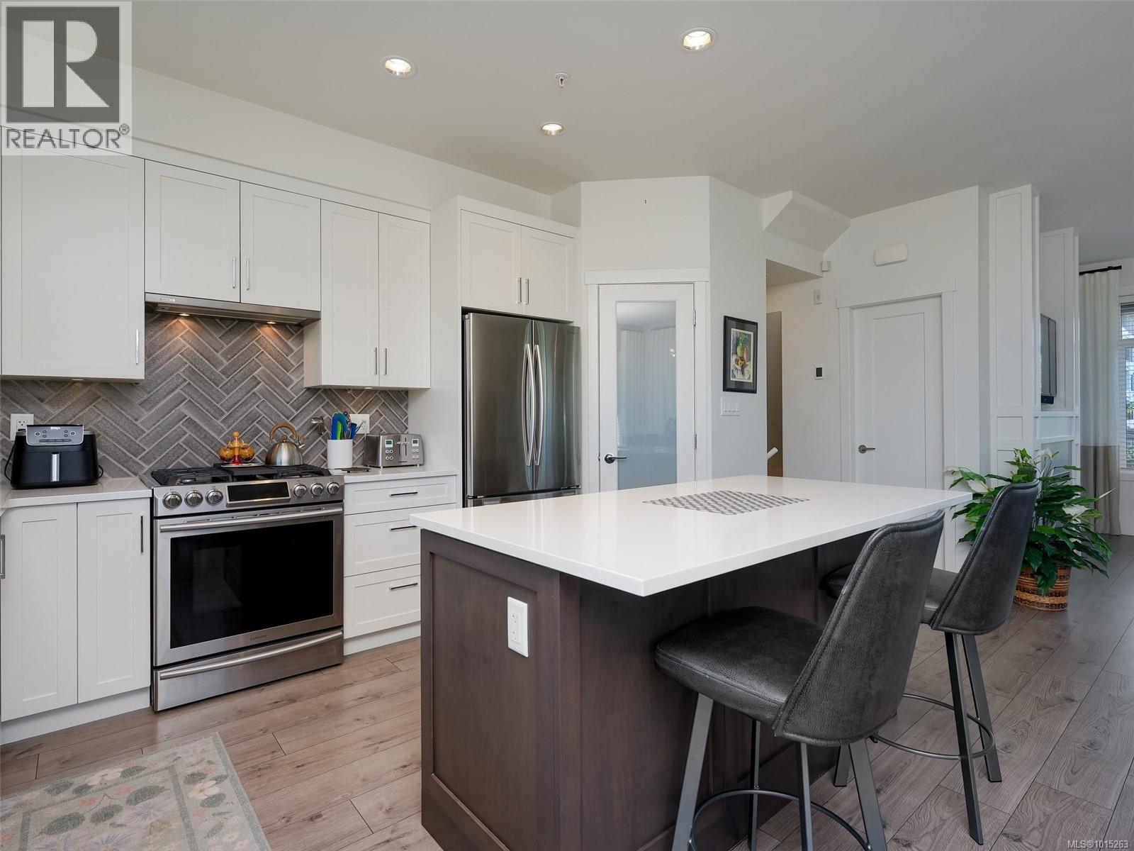 32 350 Latoria Boulevard, Colwood