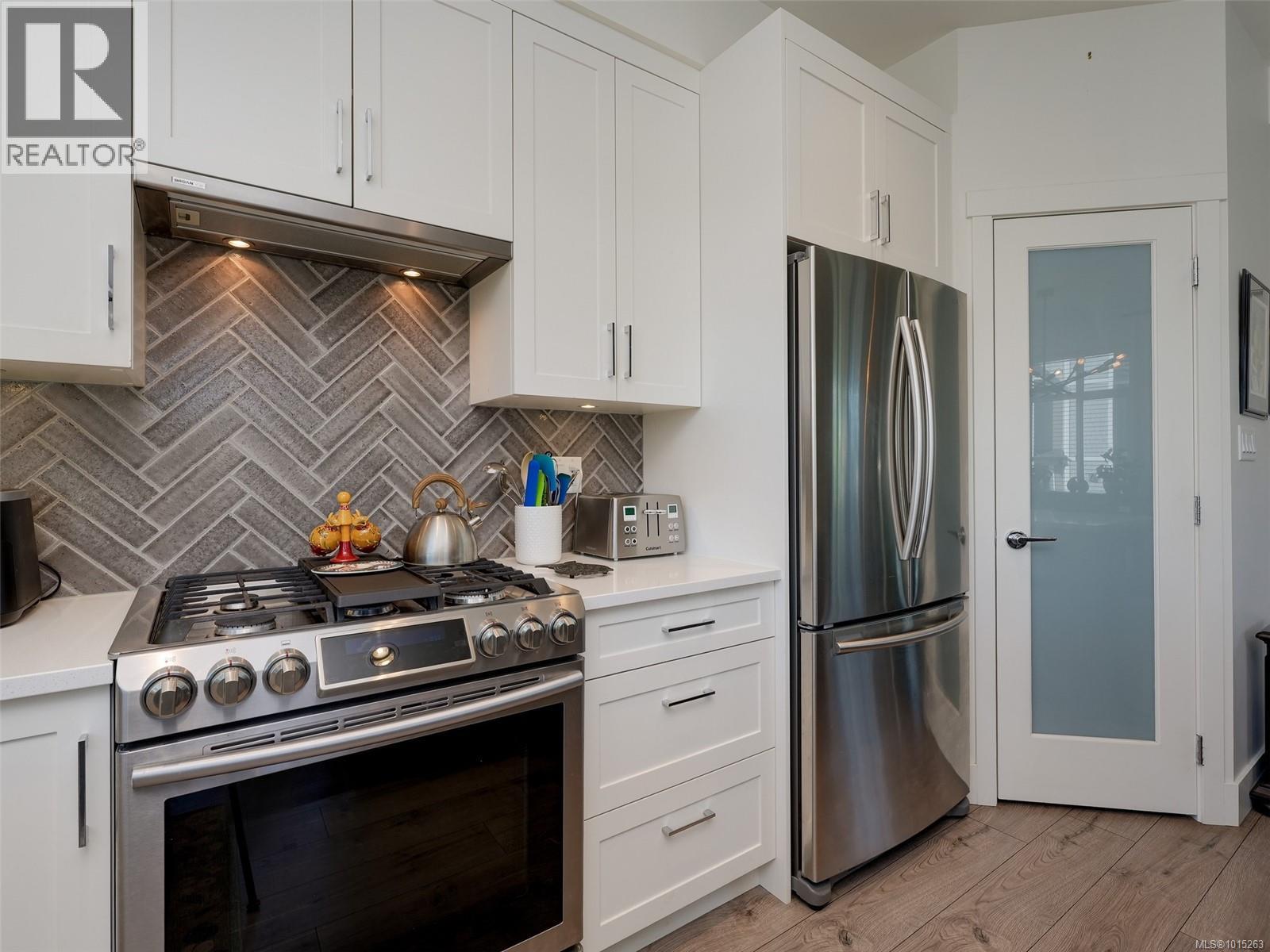 32 350 Latoria Boulevard, Colwood