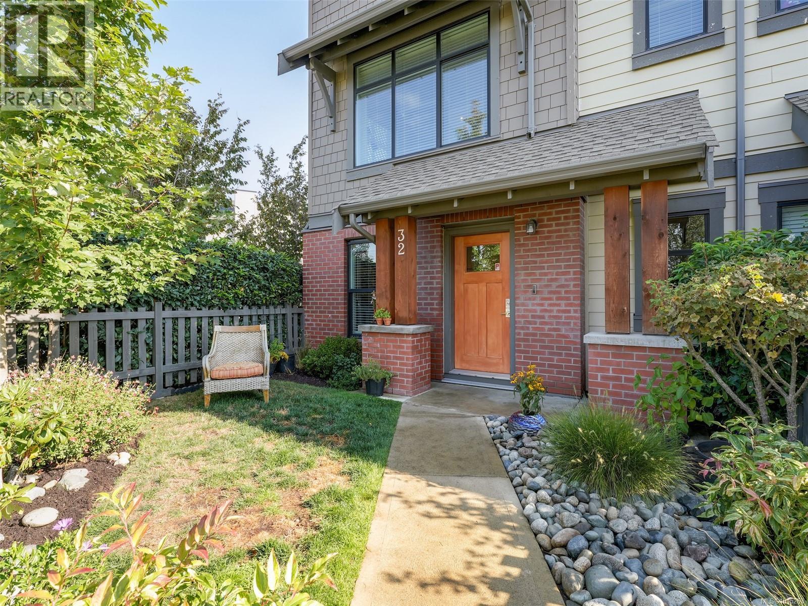 32 350 Latoria Boulevard, Colwood