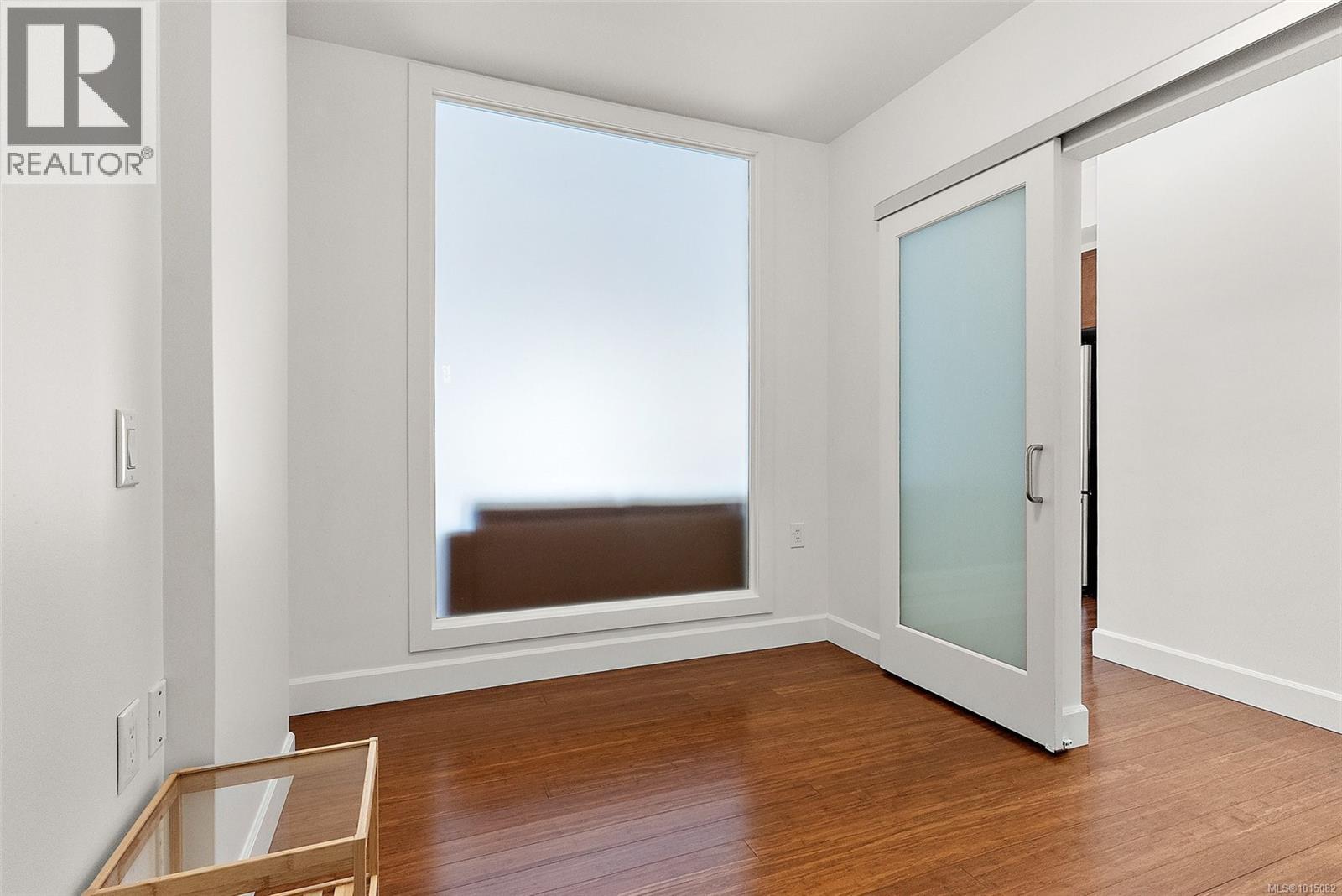 211 240 Cook Street, Victoria