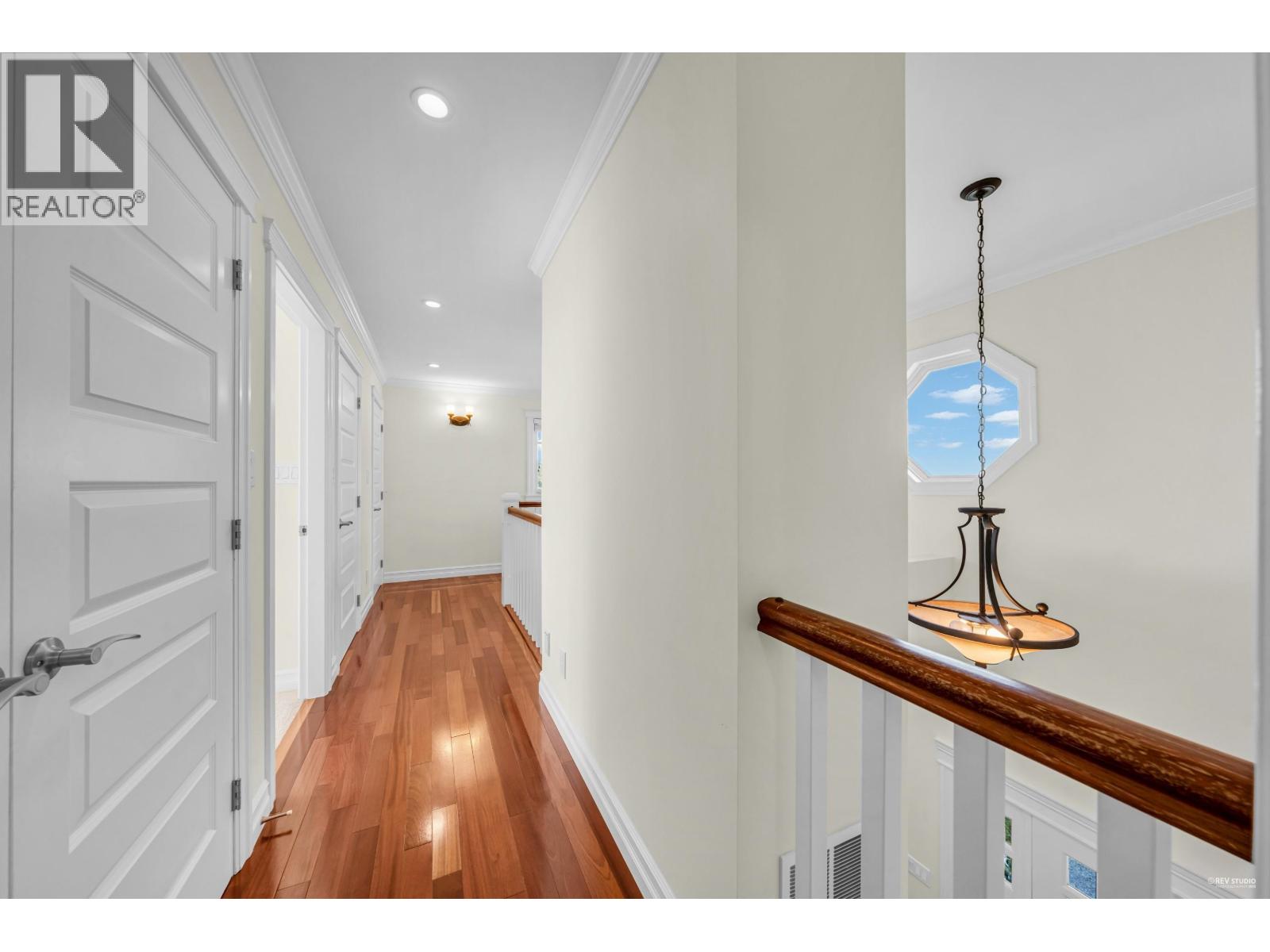 1138 INGLEWOOD AVENUE, West Vancouver