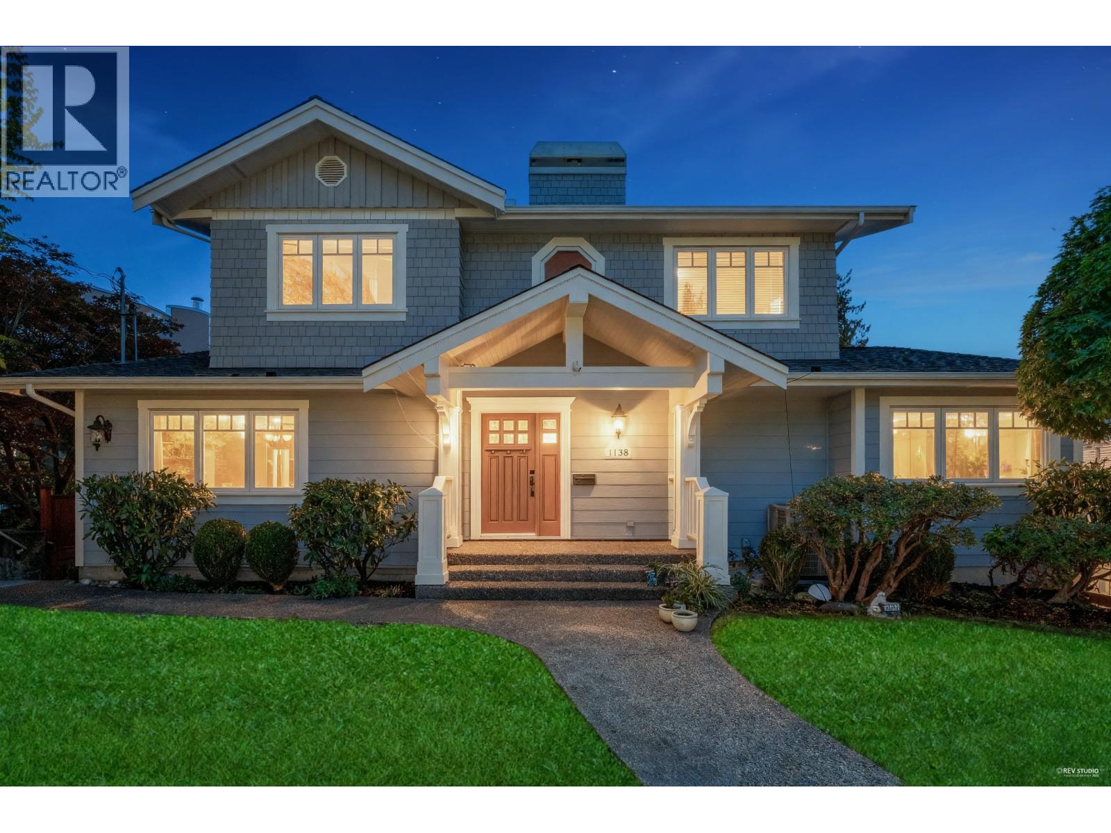1138 INGLEWOOD AVENUE, West Vancouver
