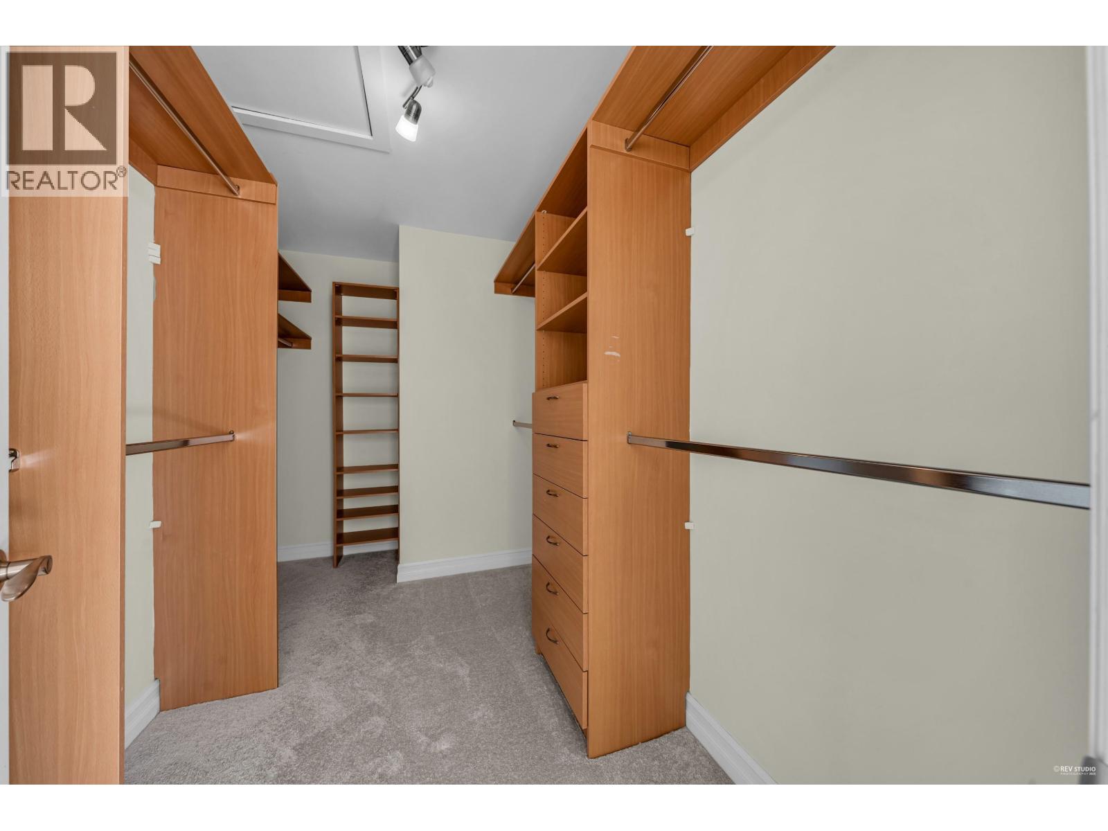 1138 INGLEWOOD AVENUE, West Vancouver
